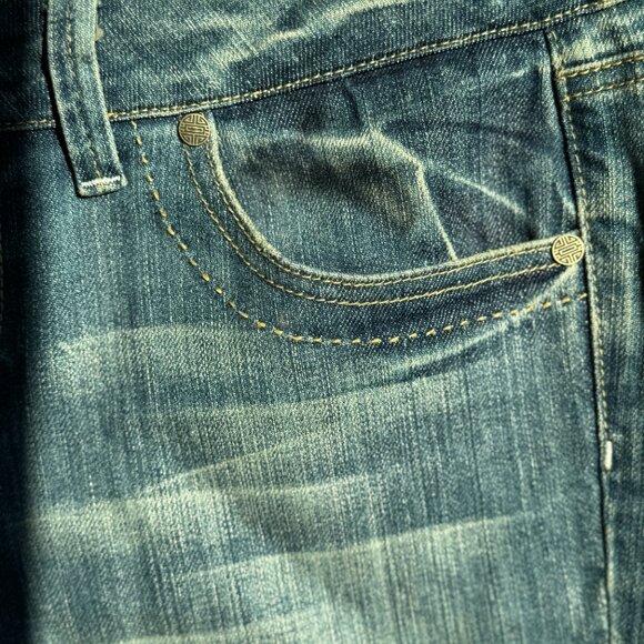 Fortune Denim Designer Jean Bermuda Size 30 Gold Button - Picture 5 of 5